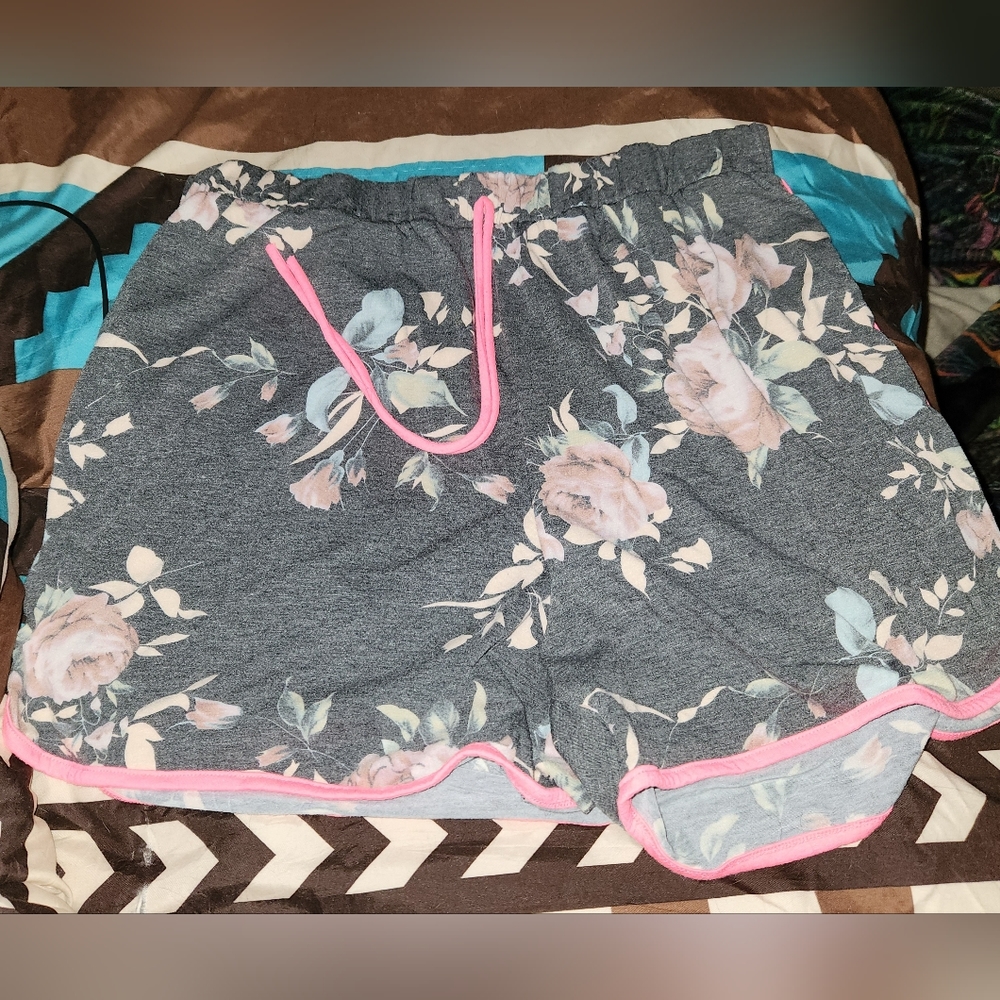 Hemish Lounge Shorts with function draw string. 3X